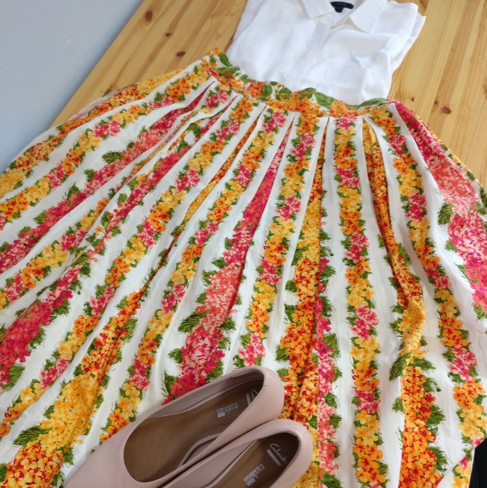 Vintage Floral Midi Skirt
